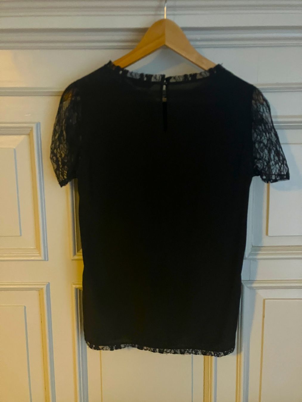 Massimo Dutti T-shirt: T-Shirt aus Seide von Massimo Dutti – Nuovo (secondo la descrizione) da Zürich venduto da luna779 2