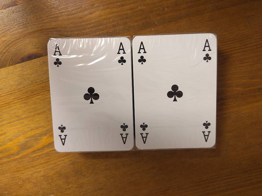 Giochi: NEU: Spielkartenset für Rommé, Canasta oder – Nuovo e nell'imballaggio originale da Wohlen AG venduto da gnabbr