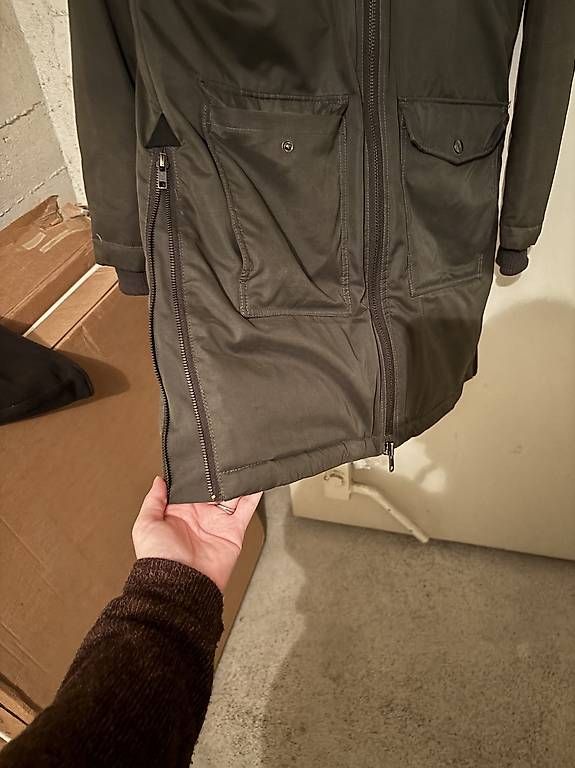 Giacche: Minimum Winterjacke – Usato da Ennetbaden venduto da julija. 4