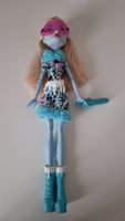 Monster high Abbey Bominable art class g1
