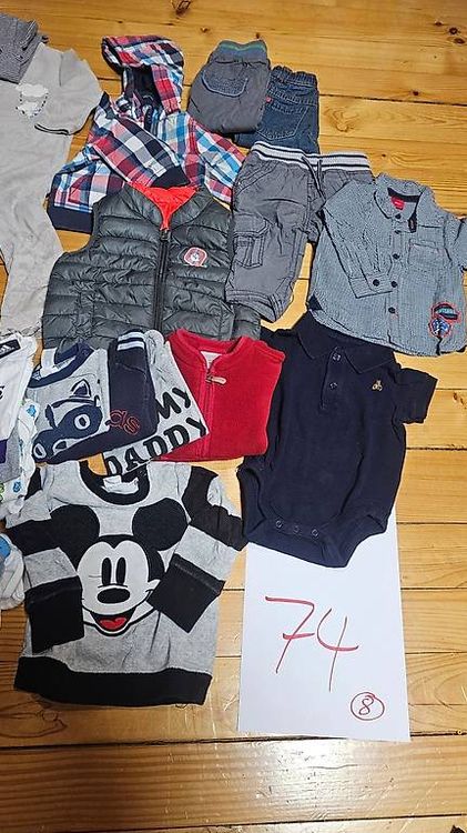 Ensembles coordonnés: grosses Kleiderpaket junge Grösse 74  (34 Stk) – D'occasion à Grosswangen par Glod 1