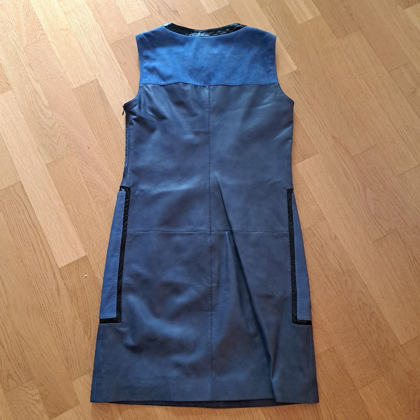 Escada Vestiti: ESCADA Lederkleid, Gr 38 – Usato da Adliswil venduto da Marlotti 4