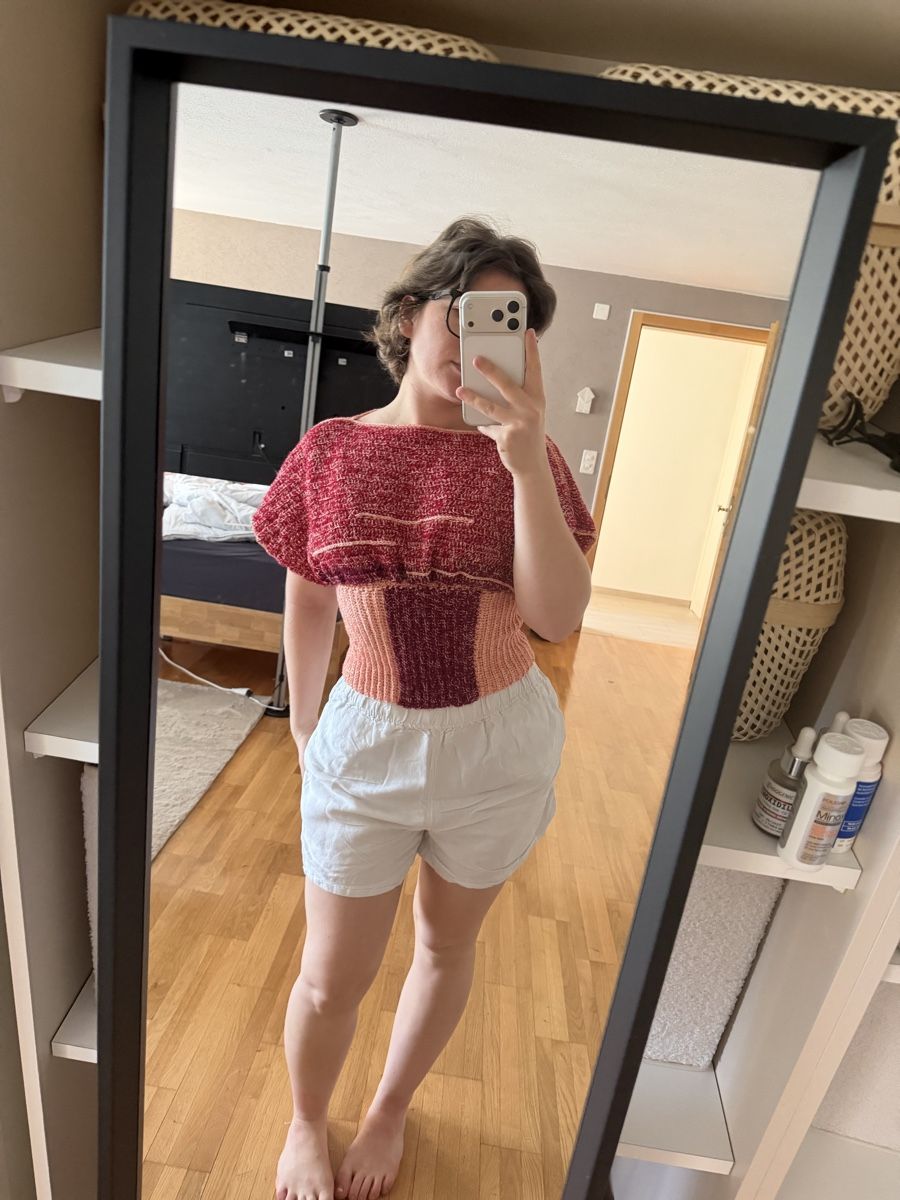 Top: Selbstgehäkeltes Top 🧶 – Nuovo (secondo la descrizione) da Heiden venduto da ali_rxq6