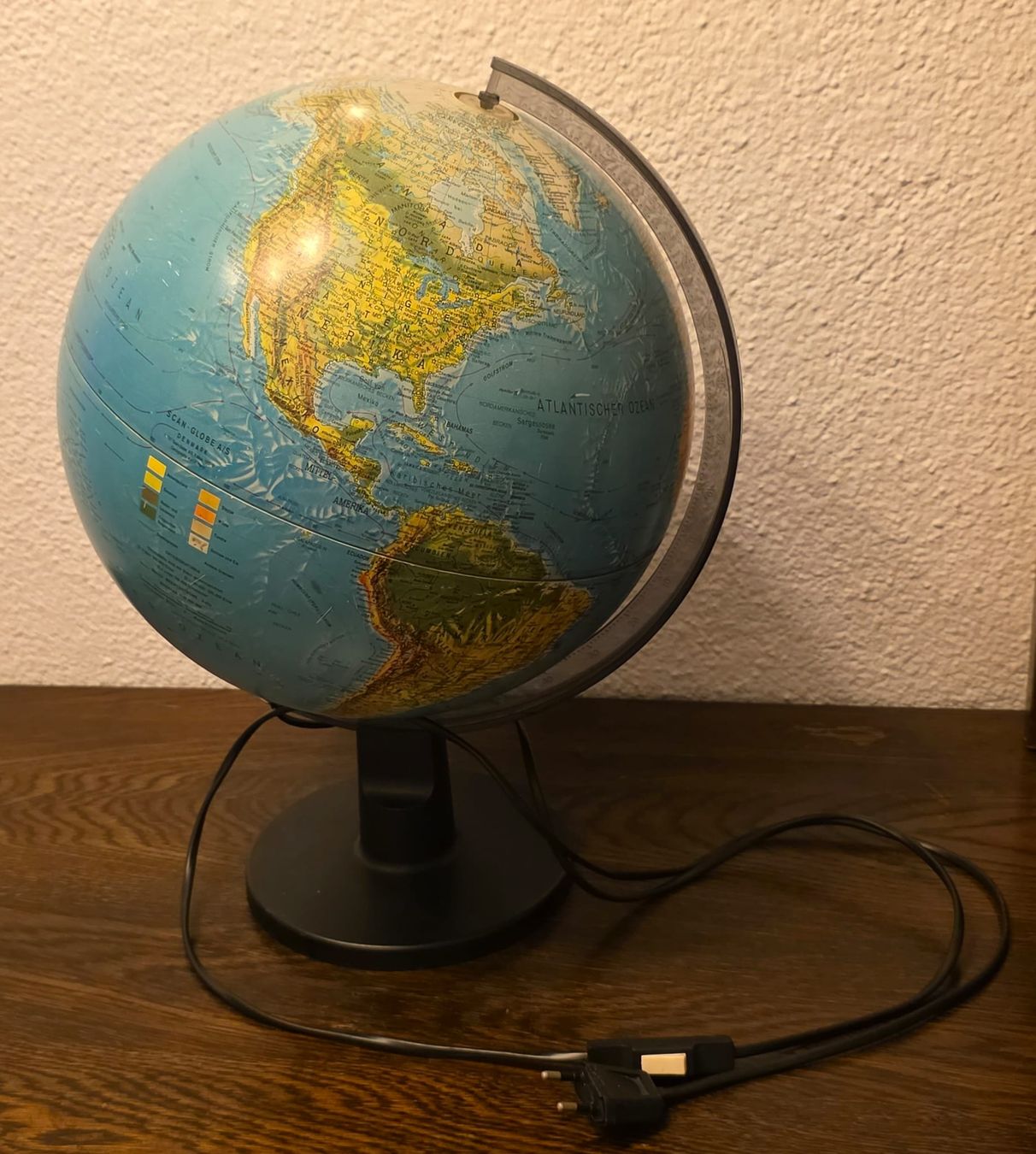 Sonstige Dekorationen & Accessoires: Leuchtglobus, Vintage, Ausgabe 1990 – Gebraucht aus Rheinsulz von Dred 1