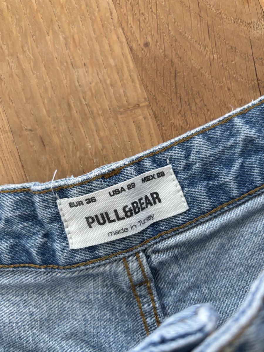 Pull&Bear Jeans: Jeans PULL&BEAR Baggy hellblau Gr. 36 – Usato da Zürich venduto da sofiasstars 1