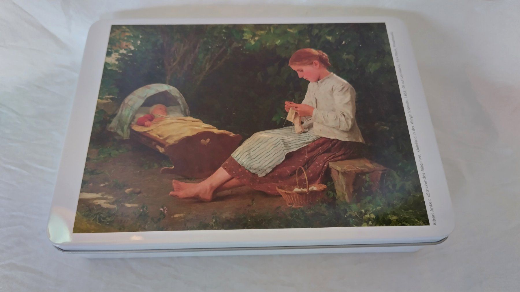 Sonstige Dekorationen & Accessoires: Albert Anker Blechdose Läckerli Huus 2019 ab Fr. 8.- – Gebraucht aus Bellach von JingleJerry