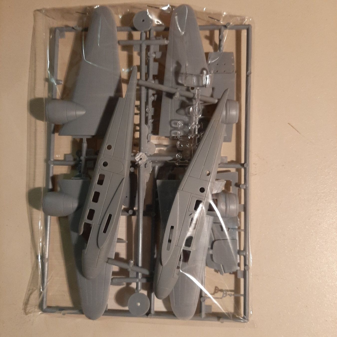 Kit di modellismo & Modellini statici: 1448 ... Beachcraft D-18 S ... PM PM-306 – Nuovo (secondo la descrizione) da Bonstetten venduto da Benibanny59 4