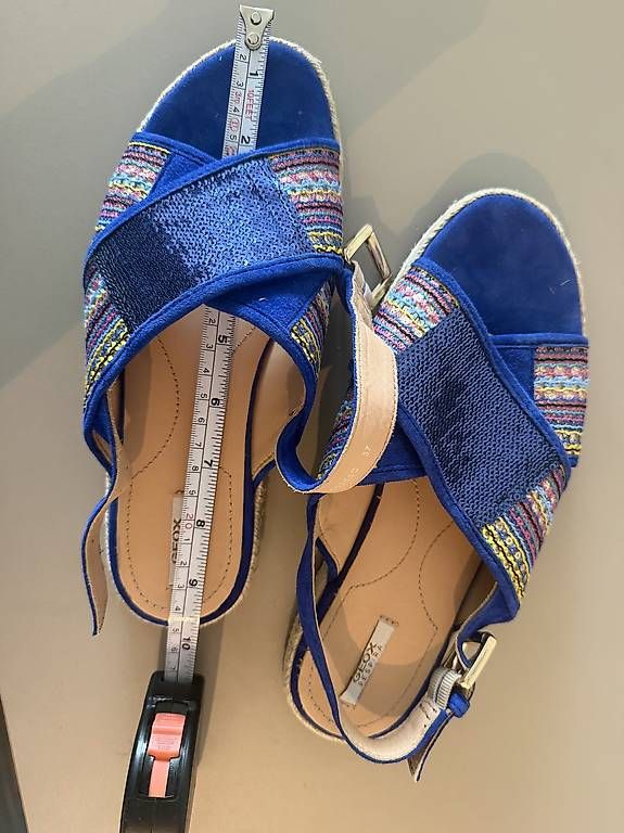 Scarpe da donna: Sandalen GEOX Gr.37 – Usato da Zürich venduto da hoiliaaa 2