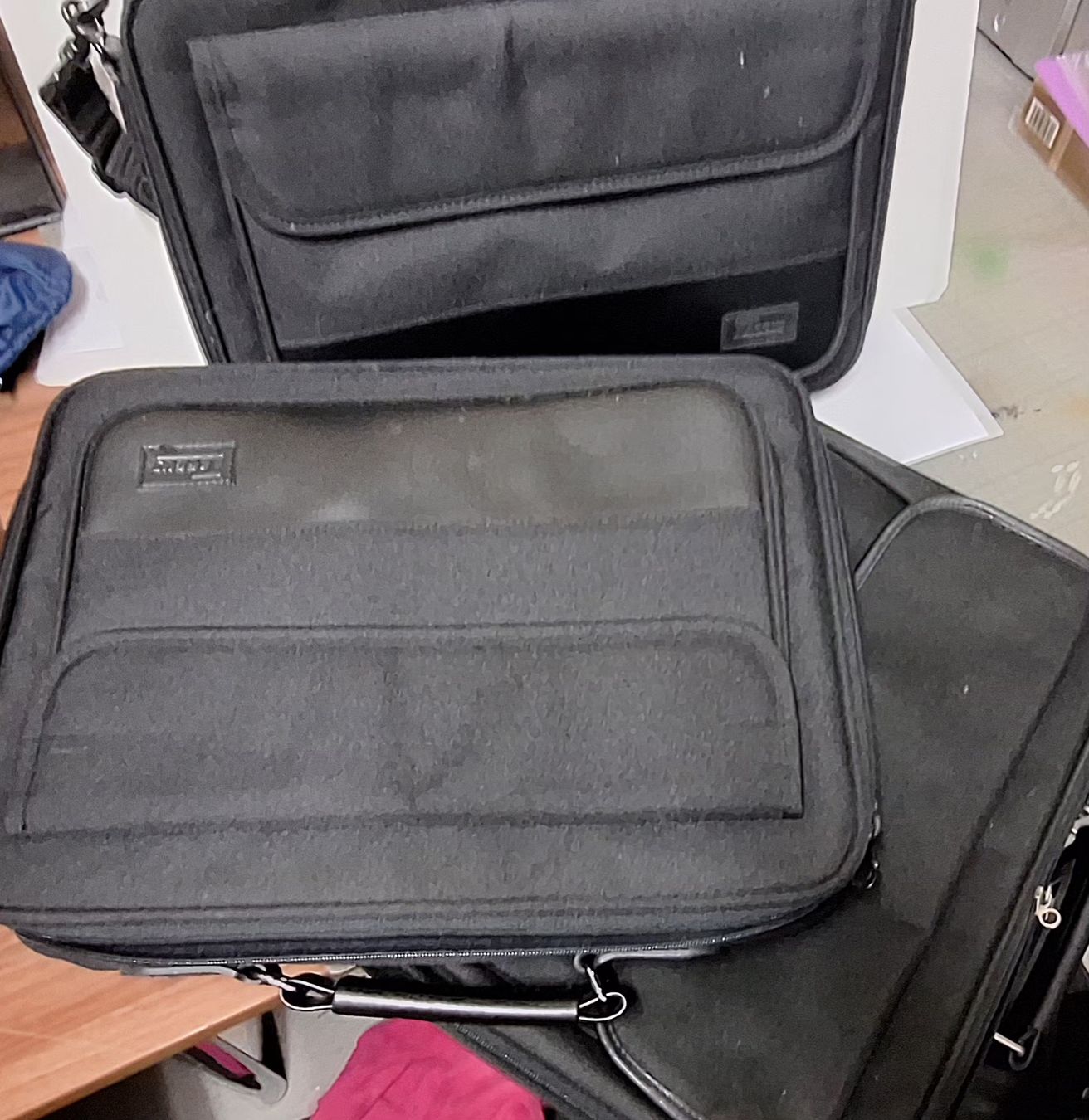 Targus Sacs: 2 Stk.Targus Laptoptasche schwarz – Neuf (Voir description) à Brugg AG par bacbac5757 1