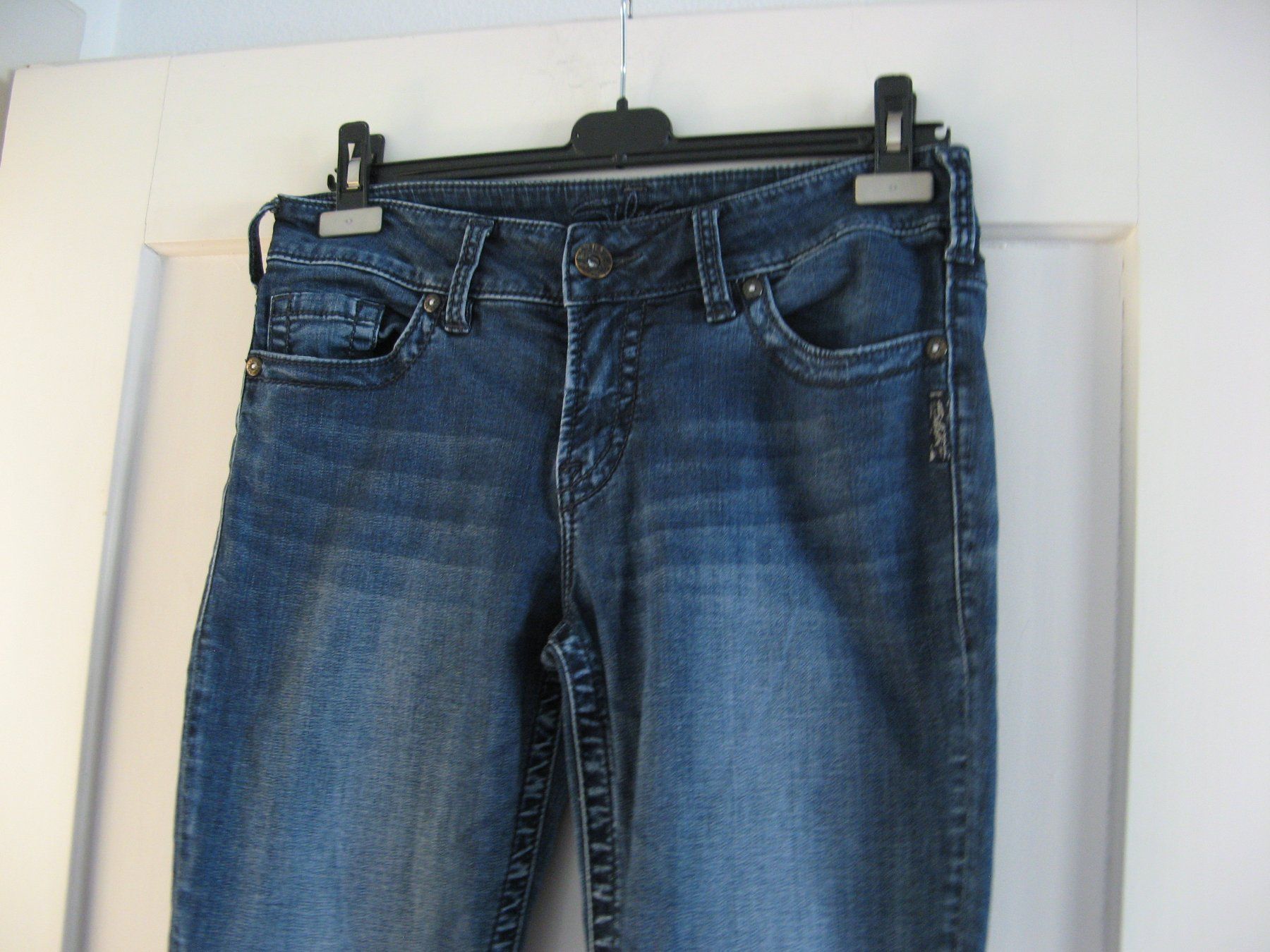 Jeans: Silver Jeans Suki Capri Gr. W29 – Usato da Zürich venduto da apil 1
