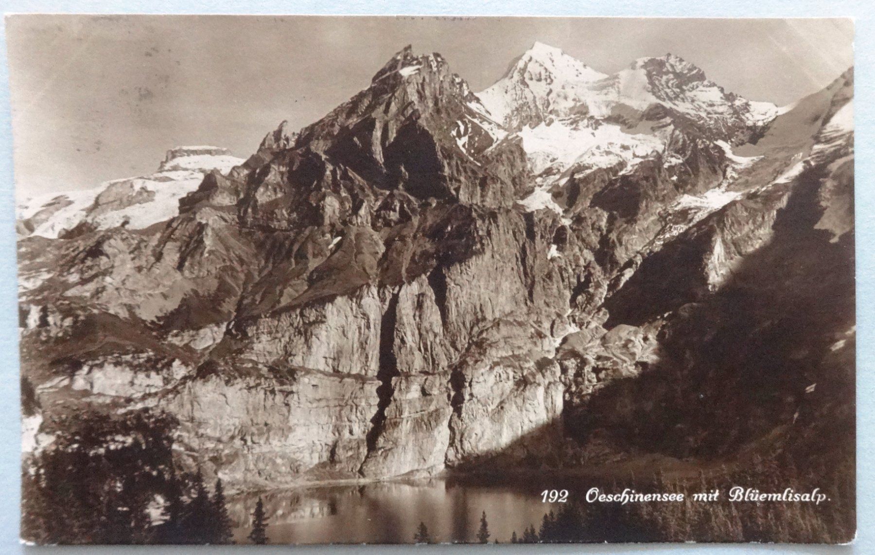 Cartes postales: Oeschinensee mit Blümlisalp – D'occasion à Fétigny par Billy2miny