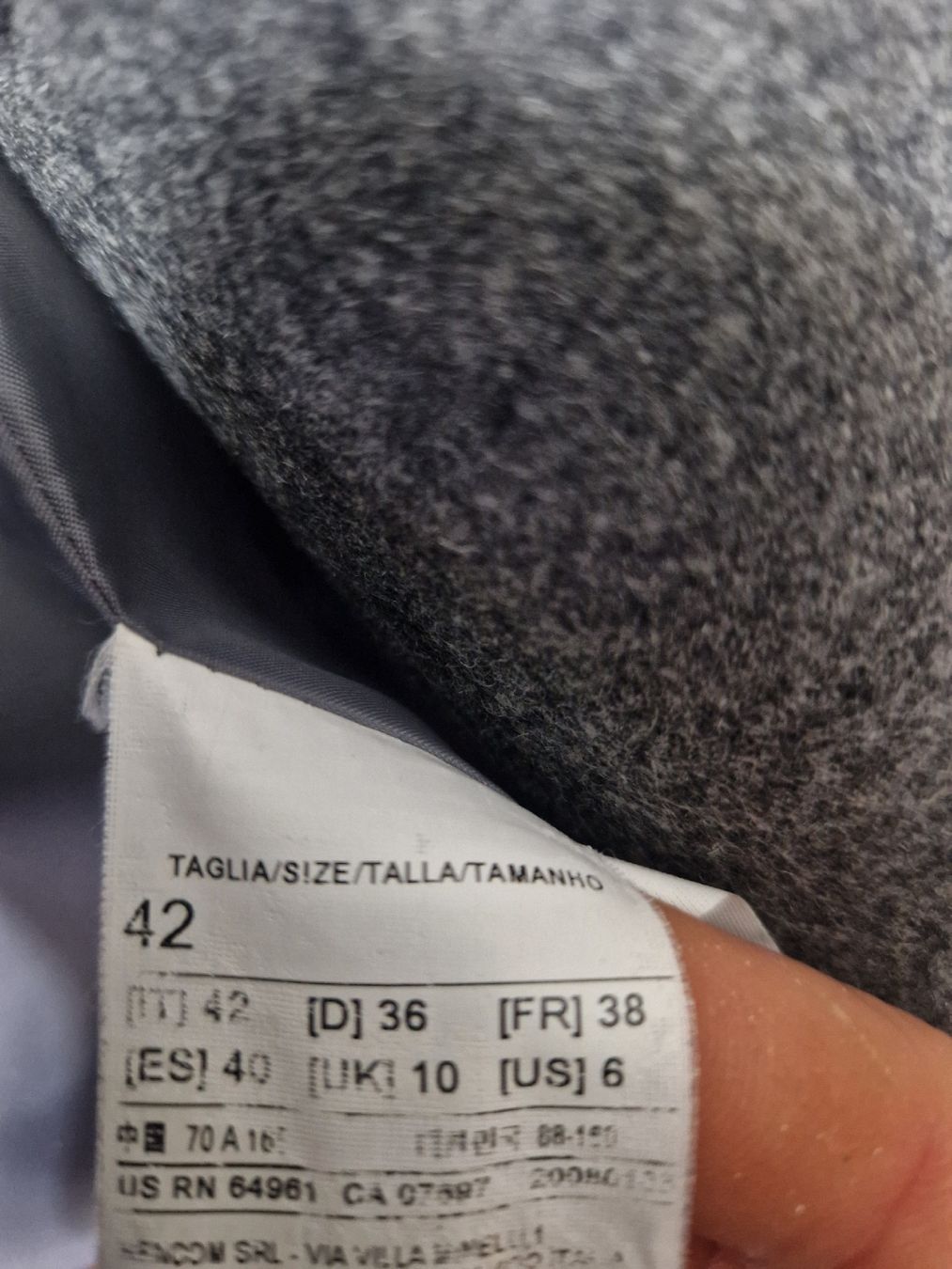Benetton Jacken: Benetton DamenJacke grau Grösse 42 – Gebraucht aus Münchenbuchsee von Ludo_Braenz 5