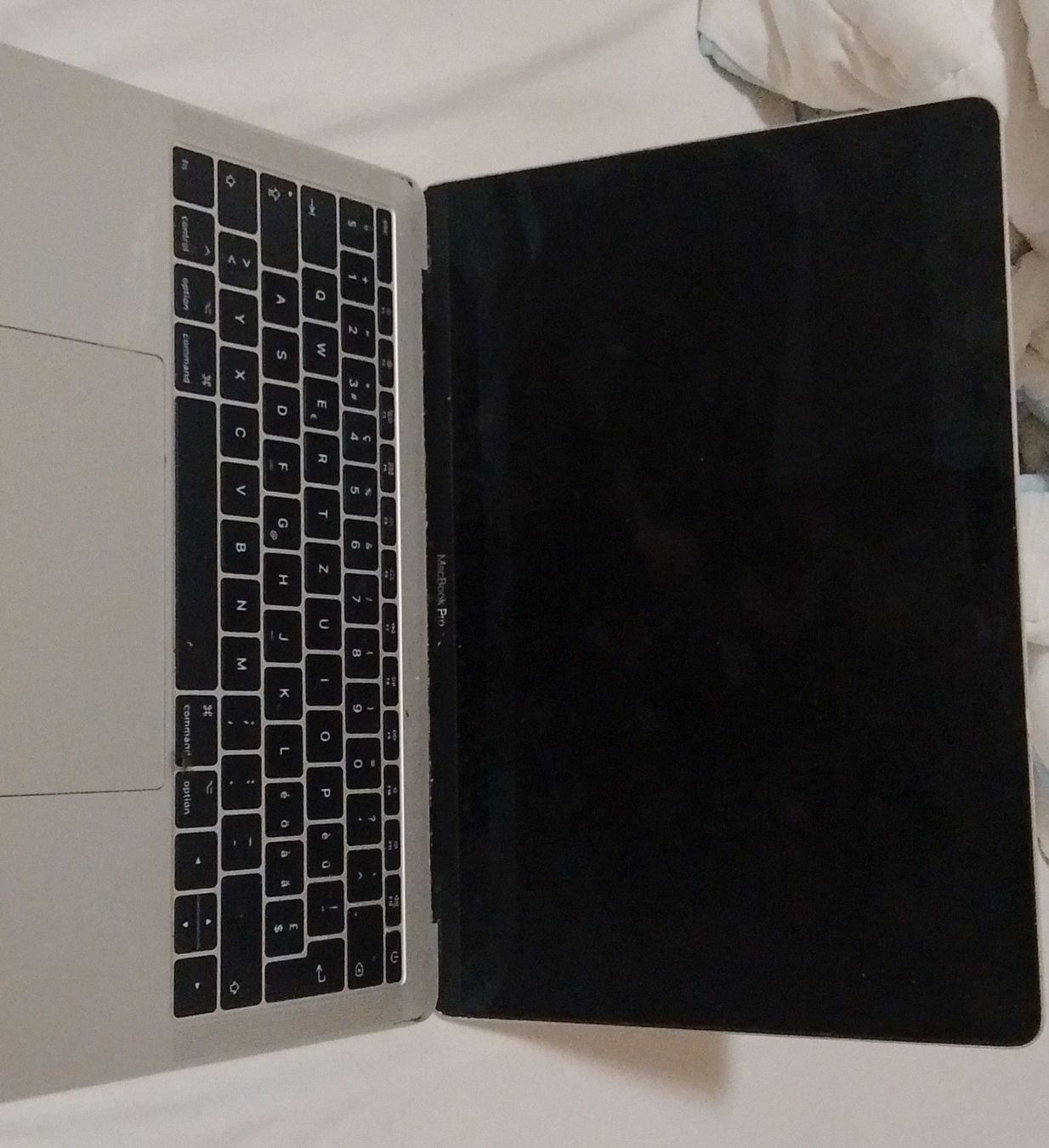 Apple Portables: Apple MacBook Pro 13" Retina gebraucht – D'occasion à Rothenbrunnen par Emeraldgreen