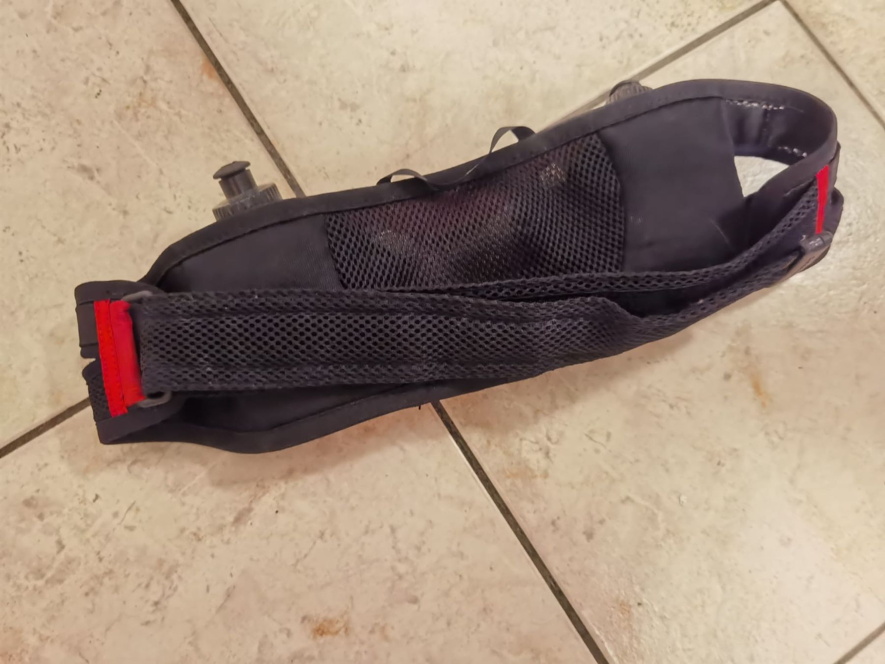 Salomon Gürtel: Salomon Running Belt Hydration Gürtel – Neu (gemäss Beschreibung) aus Zermatt von B.15.v02 5