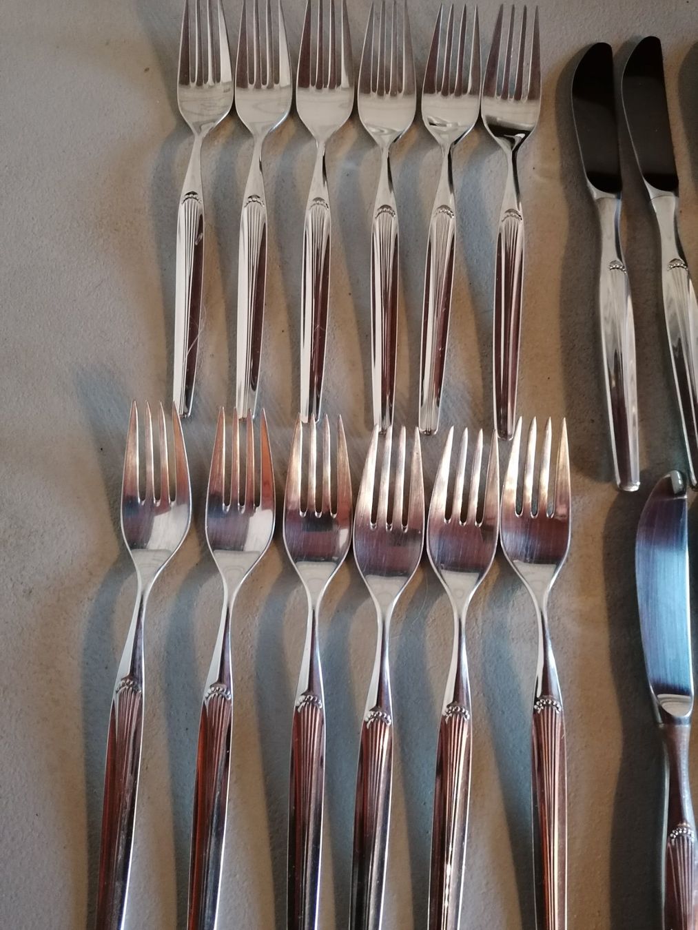 WMF Set di posate: WMF Besteck versilbert, Serie Madrid 48 teilig gebraucht – Usato da Schwanden i.E. venduto da Cothesama 3