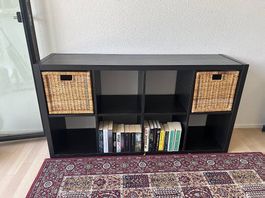8er Kallax mit 2x Rattan-Kiste
