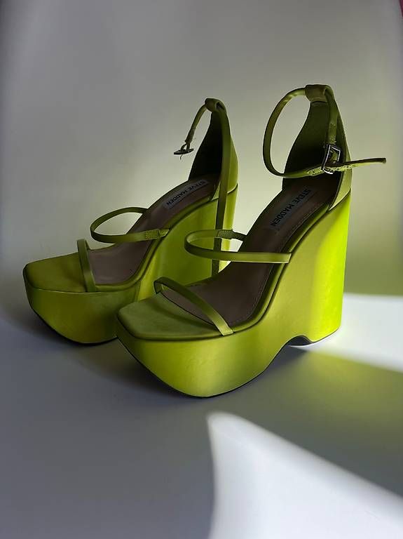 Steve Madden Scarpe da donna: STEVE MADDEN SANDALI PLATFORM VERDE LIME – Usato da Mendrisio venduto da ele_fsn8
