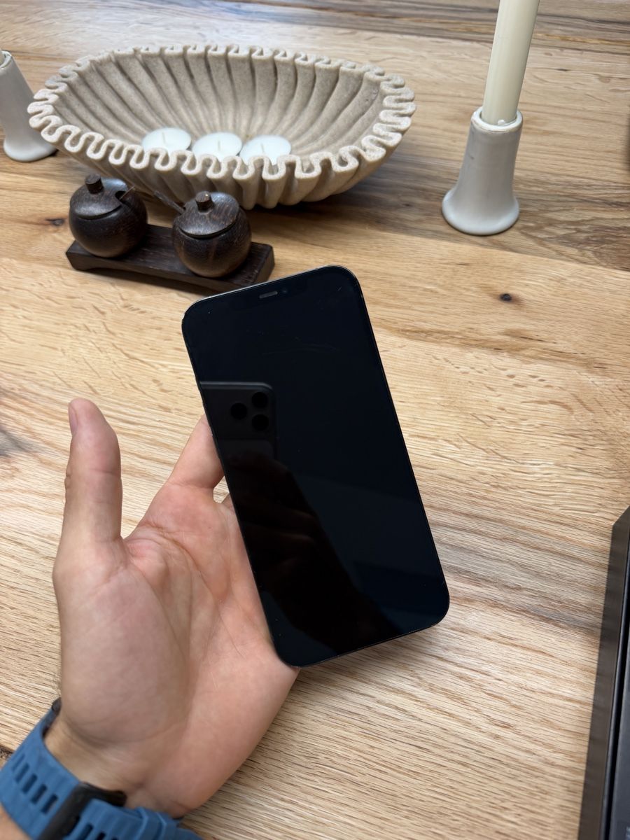 Apple Handys / Smartphones: iPhone 12 Pro Max - 512GB – Gebraucht aus Richterswil von Botondsz 3