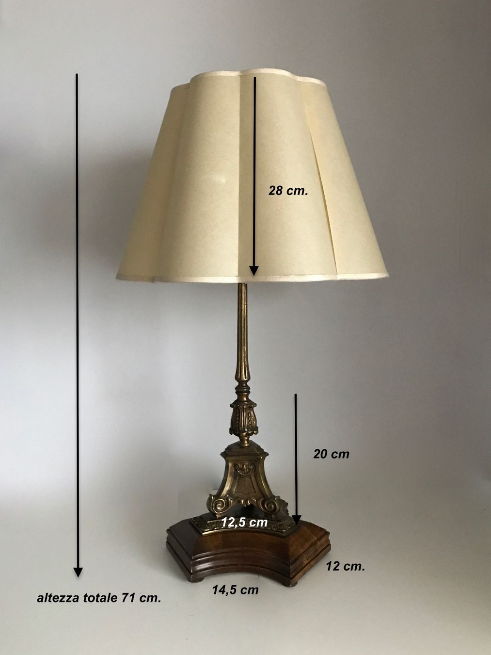 Lampade: Lampada da tavolo vintage chic – Usato da PARADISO venduto da pin_vlj8 3