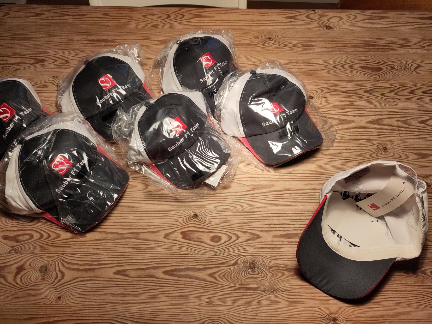 Altro in  Abbigliamento & Accessori: Sauber F1 Team CAP – Nuovo e nell'imballaggio originale da Lenzburg venduto da Zilti87 2