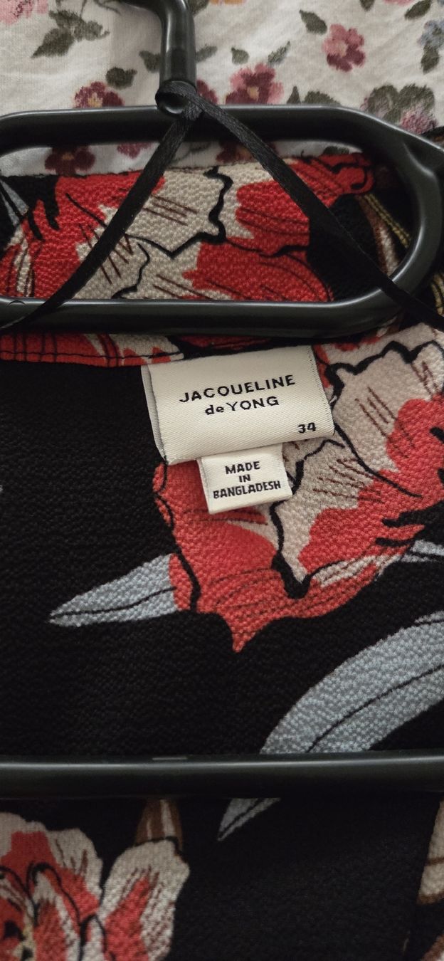 Internationale Kunst: kimono femme – Gebraucht aus Onex von mel_gtk2