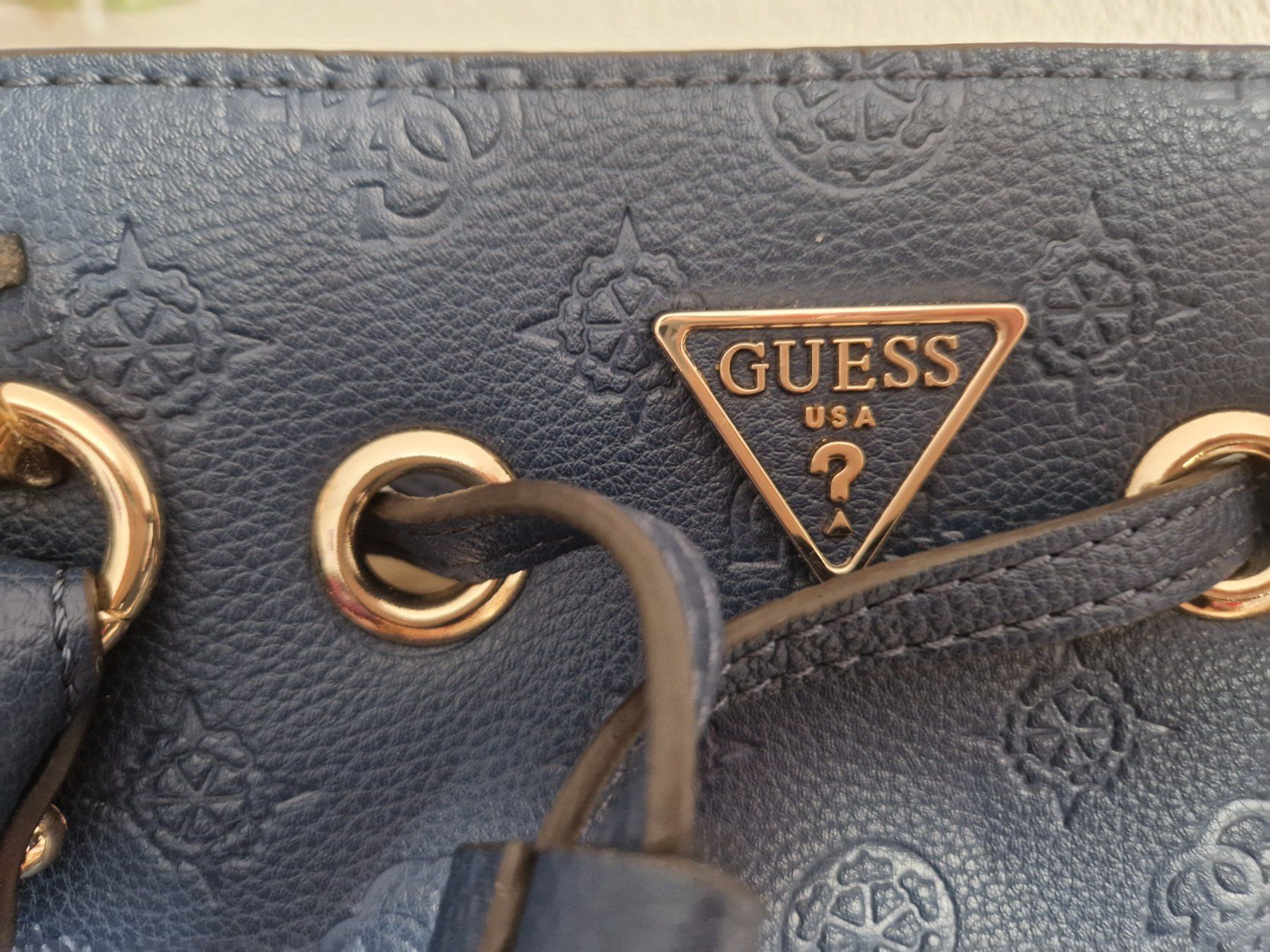 Guess Borse da donna: Sac Guess authentique neuf bleu – Usato da Missy venduto da valentine17 1