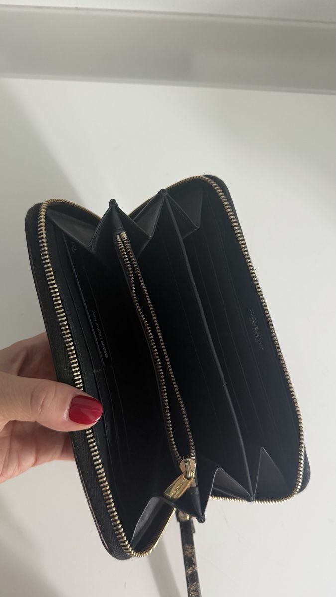 Dolce & Gabbana Portafogli: Dolce & Gabbana Leopard Print Patent Leather Zip Around Wall – Nuovo (secondo la descrizione) da Lyss venduto da francesca.g 2