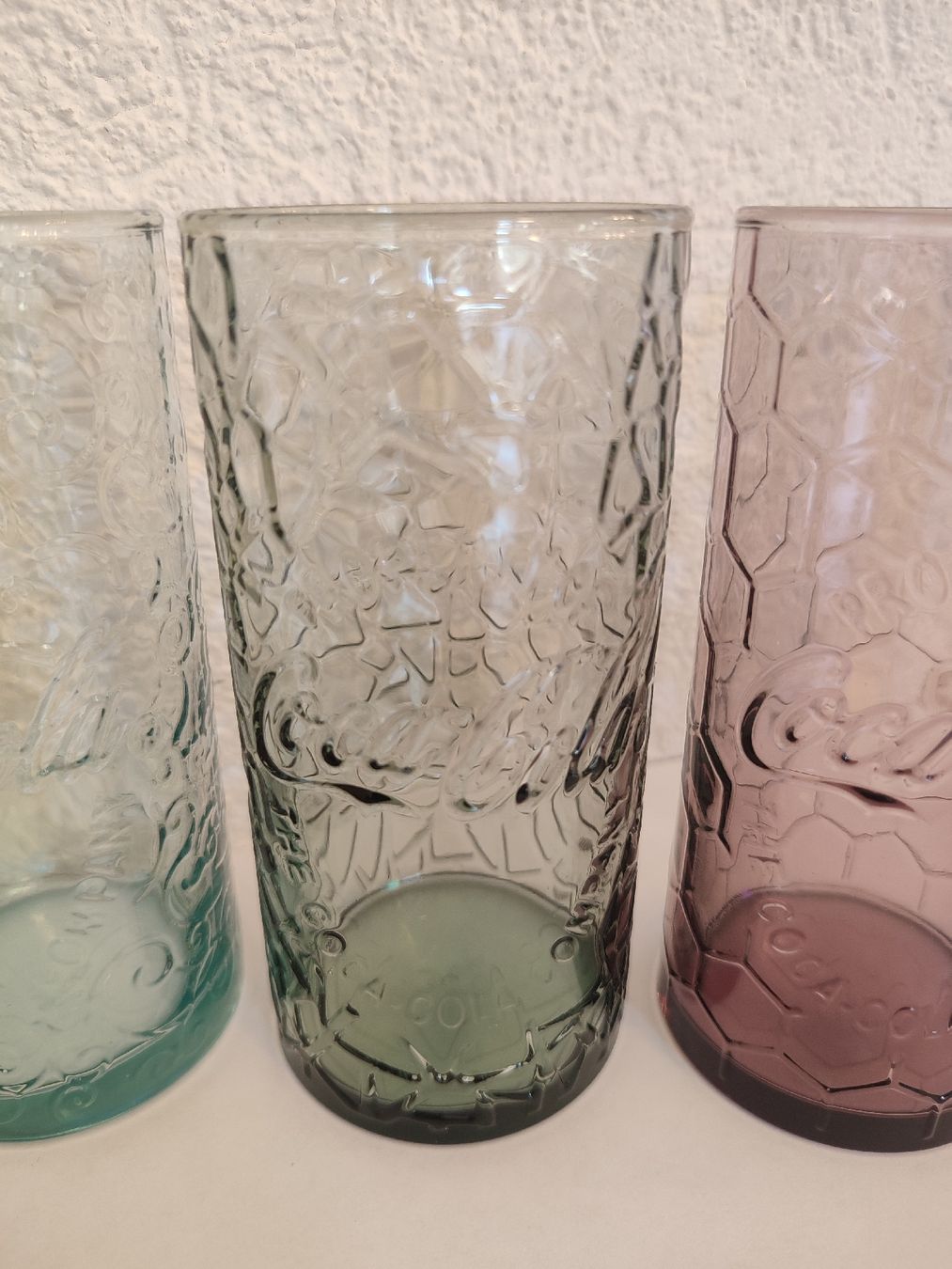 Coca-Cola Bicchieri: Lot de 4 Verres Coca-Cola 2025 – Usato da Bougy-Villars venduto da Vogue 2