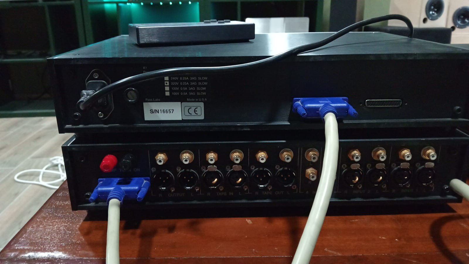 Pass Amplificatori: Pass Labs X1 Preamplifier with its Separate Power Supply – Nuovo (secondo la descrizione) da St-Cergue venduto da per_6cx5 4