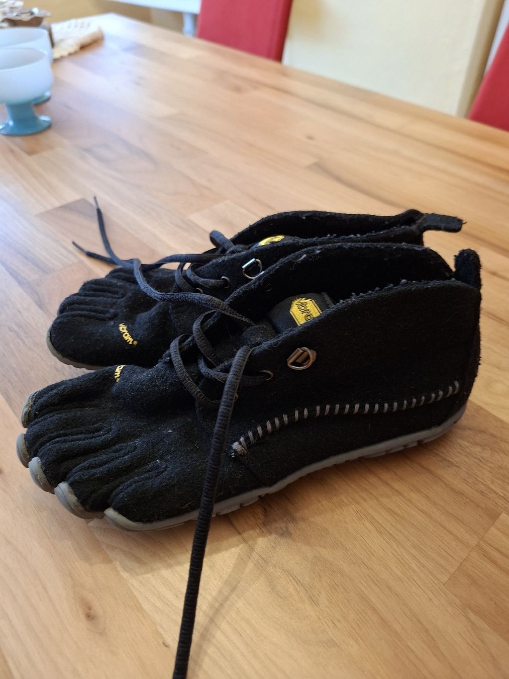 Vibram Chaussures hommes: Vibram FiveFingers Schuhe 37 oder 38 – D'occasion à Meinisberg par MartinaM1972 3