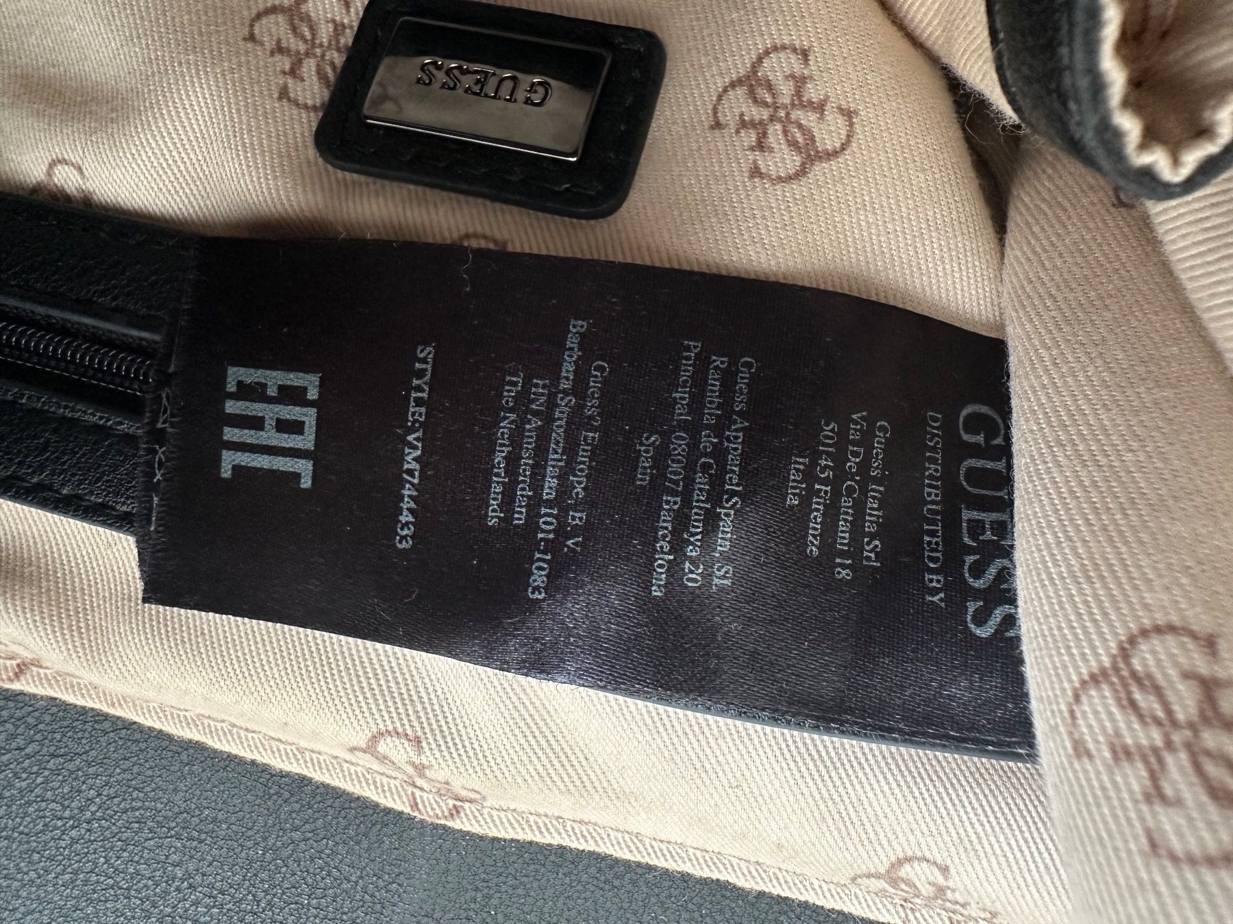 Guess Rucksäcke: Guess Rucksack Schwarz – Gebraucht aus Luzern von fairflip 6