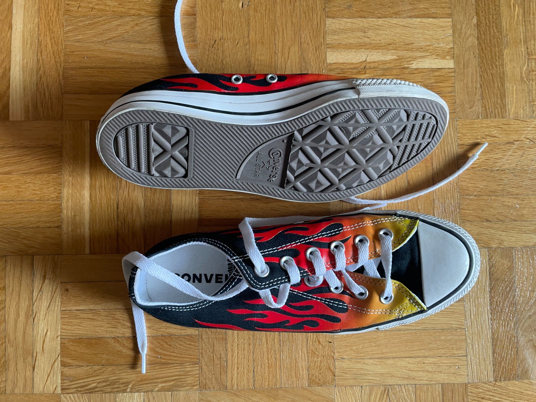 Converse Herrenschuhe: Converse Flammen – Neu (gemäss Beschreibung) aus Thalwil von jabi 2