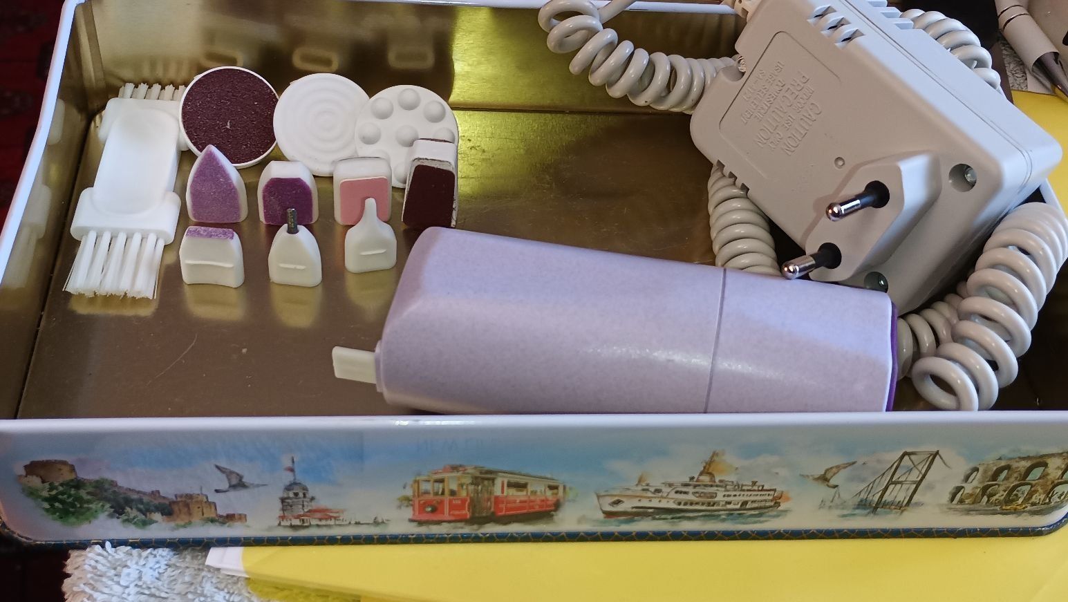 Maniküre: 2 Manicure/Pedicure Sets – Gebraucht aus Zürich von Mitzi6 1