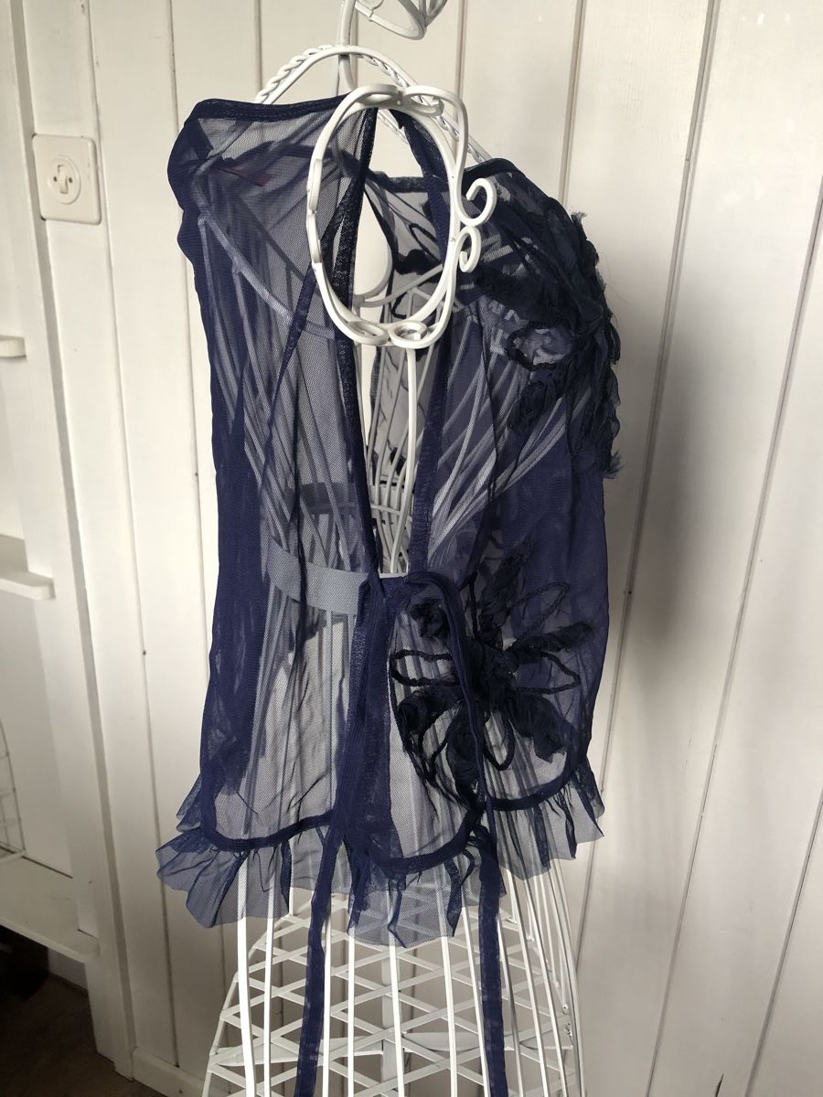 Bolero: Boléro bleu fleurs brodées L – Nuovo (secondo la descrizione) da Cuarnens venduto da Sandrine0110 2
