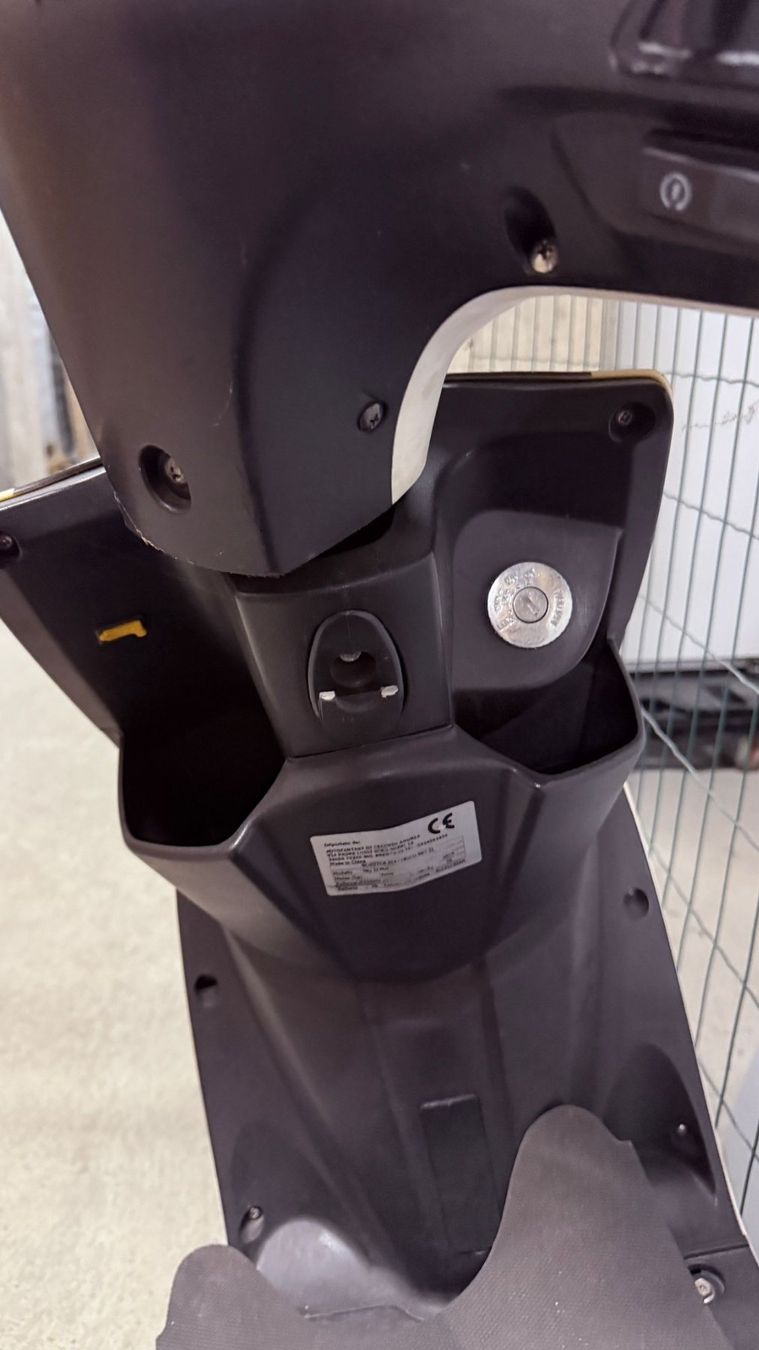 Elektromobile: SKY 2 E-Roller zu verkaufen – Occasion – Gebraucht aus Muttenz von GenesitGMBH 6