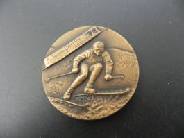 Alte Ski Medaille Source Perrier La Vue-des-Alpes Suisse 78