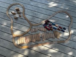 BRIO Holzeisenbahn Schienen und Züge guter Zustand