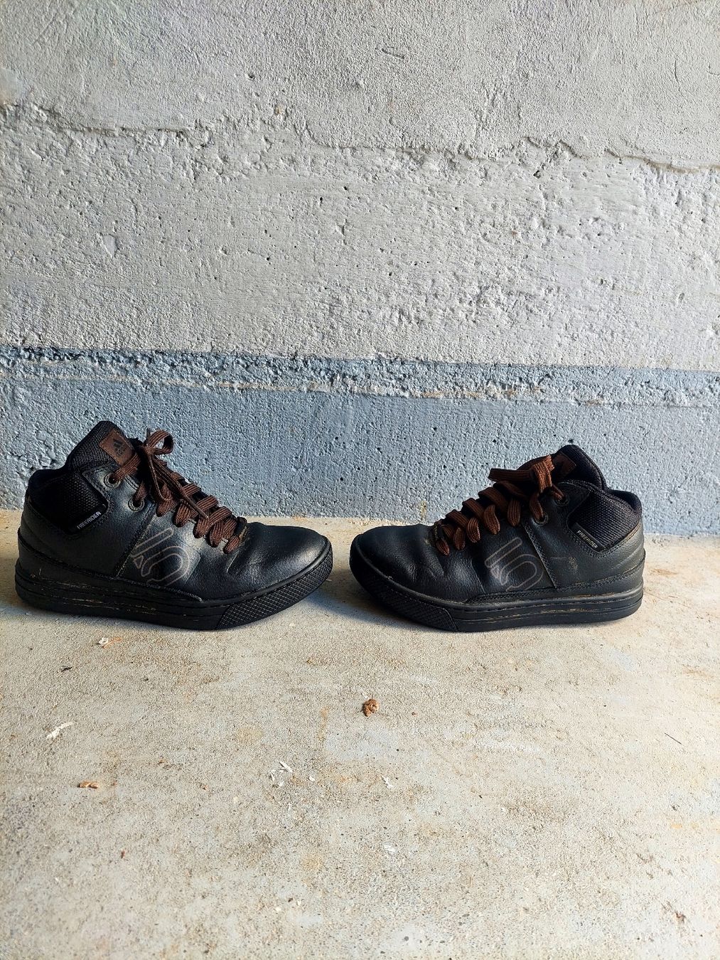 Scarpe da uomo: Adidas freeride 37.5 – Usato da Biel/Bienne venduto da Cbelet25 1