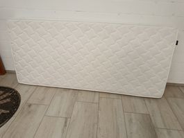 Matratze 90 x 200