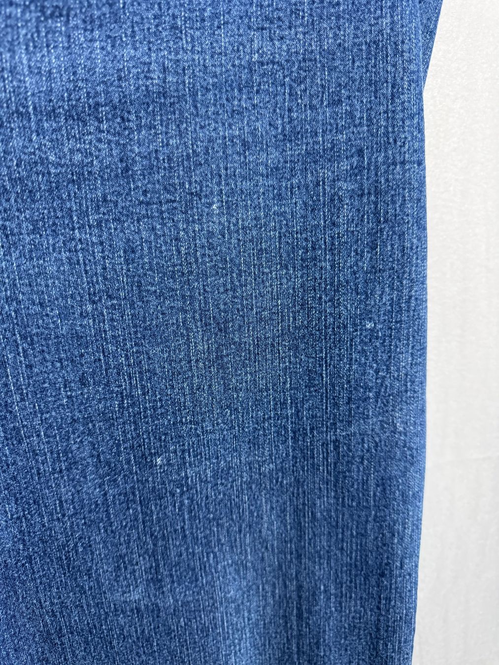 Jeans: Blaue Jeans mit Gummizug – Usato da Grosswangen venduto da SALE_SALE_SALE 5