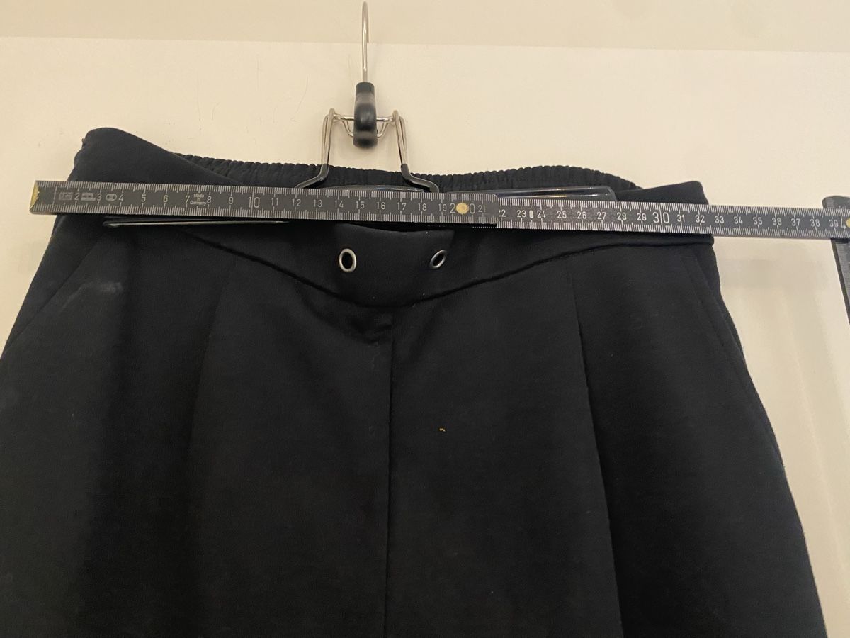 Pantaloni: Schwarze Esprit Stoffhose, Gr. 36 – Usato da Hünenberg See venduto da lar_9zjk 4