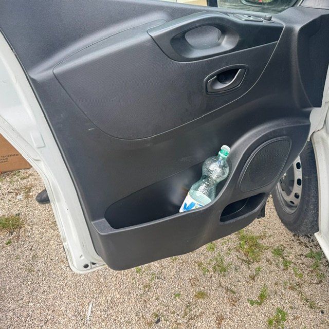 Renault Nutzfahrzeuge: Renault Trafic 3 dci120 – Gebraucht aus Courrendlin von alu_r525 4