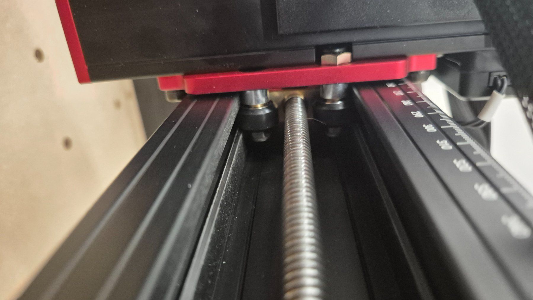 Holzmann Tutte le macchine: CNC Tischfräsmaschine – Nuovo (secondo la descrizione) da Aarwangen venduto da Maschinenhandelkulms 3
