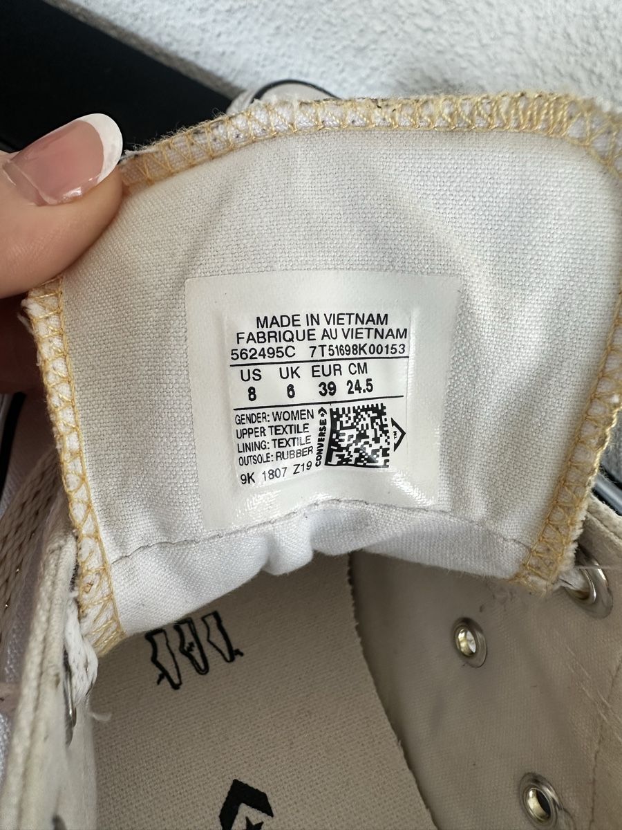 Scarpe da donna: Convers Sportschuhe – Usato da Bäch SZ venduto da ruslena29 3