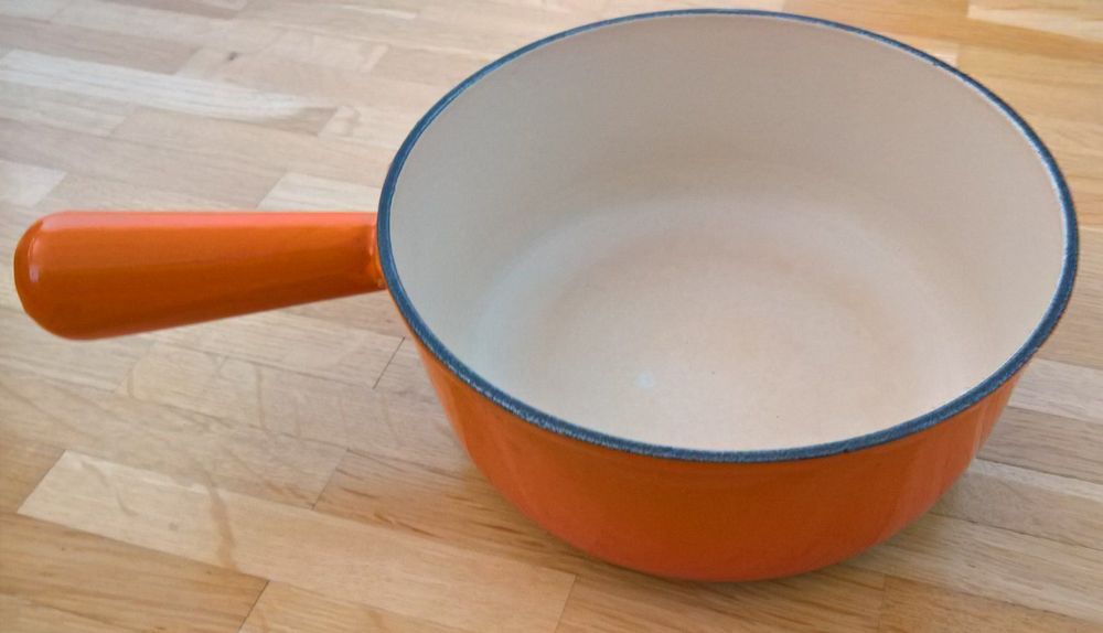 Vintage Fonte Orange COUSANCES Le Creuset Caquelon