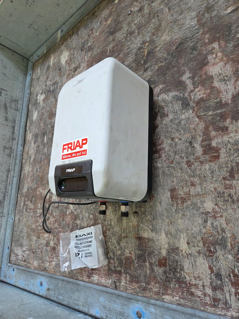 Sanitär: Warmwasser Boiler – Defekt aus Thun von 210673 1