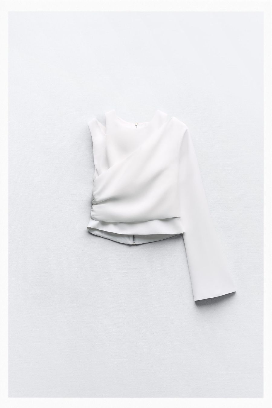 Zara Top: Haut Zara neuf – Nuovo (secondo la descrizione) da Bulle venduto da Math2601 1