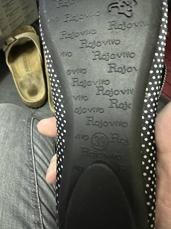 Damenschuhe: Ballerinas Grösse 39 – Gebraucht aus Lommiswil von jes_9j55 2