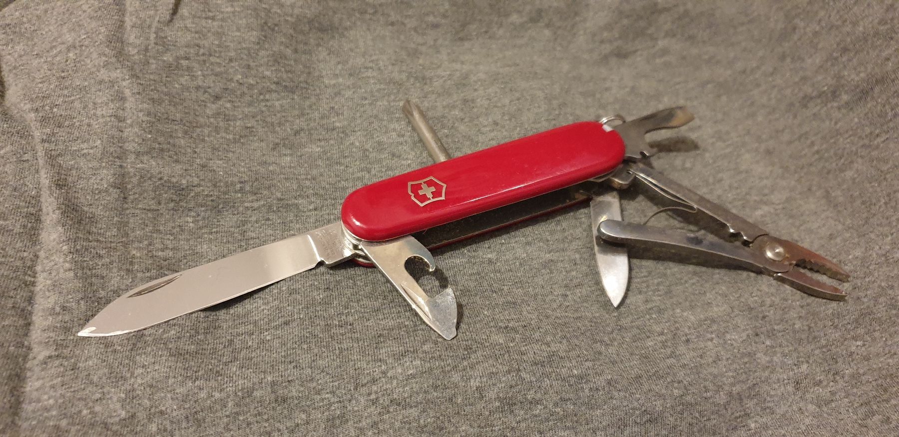 Victorinox Coltelli tascabile: Victorinox Mechanic Philips Sackmesser – Usato da Saxonne (Ayent) venduto da SnowRoof