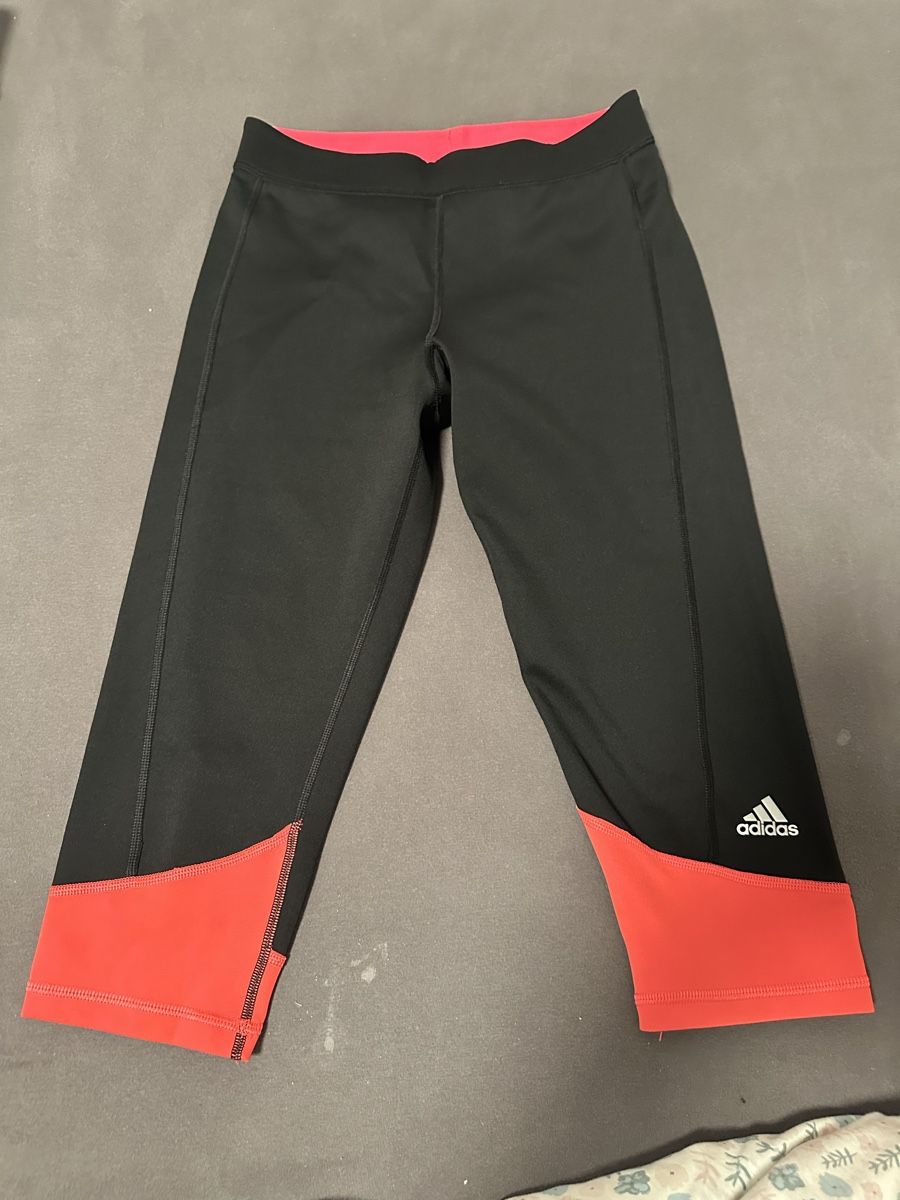 Adidas Leggings: Adidas Leggins Gr. XS-S – Gebraucht aus Dübendorf von nat_h9wg